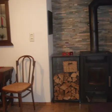 Ferienhaus Kleines Winzerhäuschen *